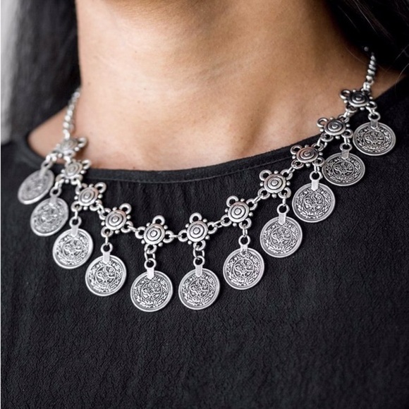 paparazzi Jewelry - Walk The Plank - Silver Necklace